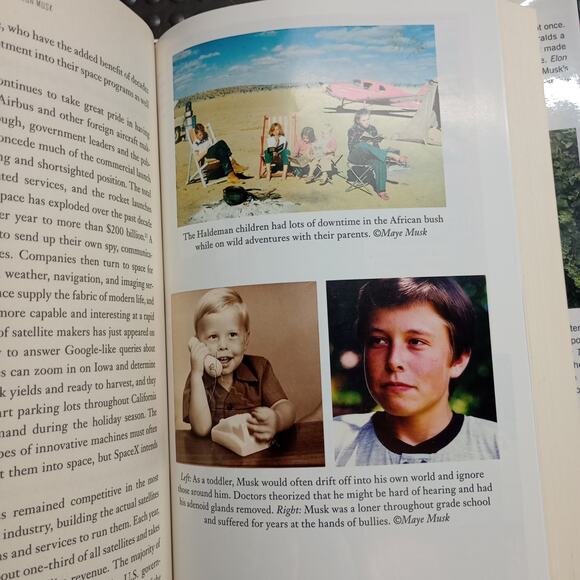 Elon Musk Tesla, Space X Quest For Fantastic Future Book - Picture 5 of 8